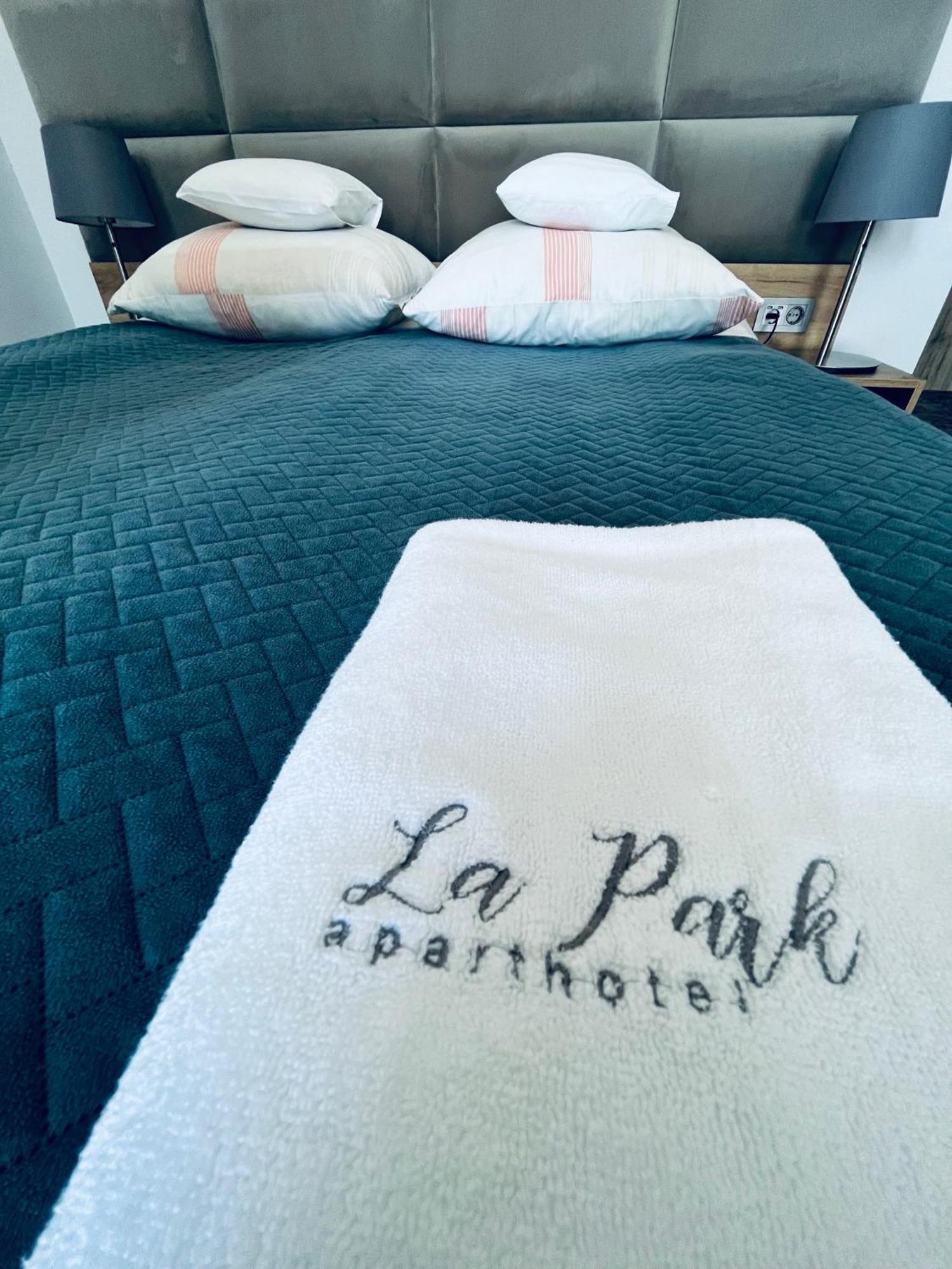 La Park Aparthotel Kudowa-Zdrój Εξωτερικό φωτογραφία