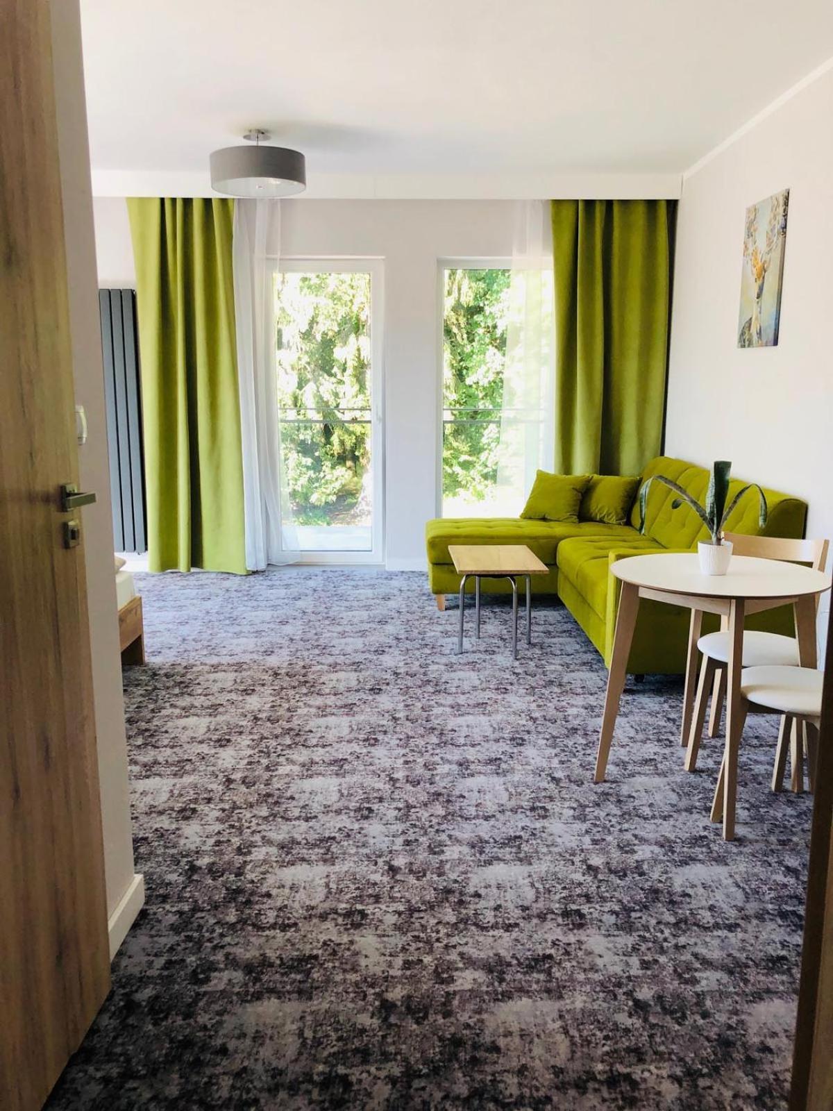 La Park Aparthotel Kudowa-Zdrój Εξωτερικό φωτογραφία